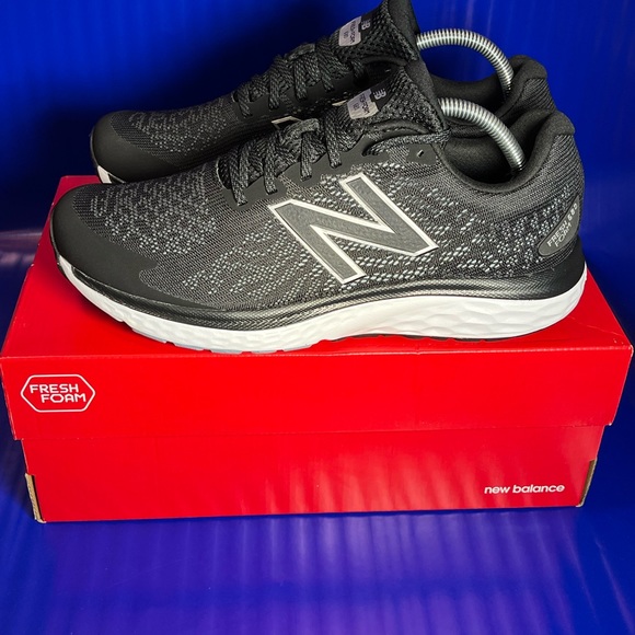 New Balance Fresh Foam 680 v7 Black/White/Silver Brand New with Box Fast Ship 💨 - Picture 4 of 6